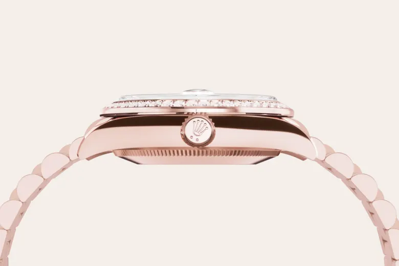18 kt Everose gold